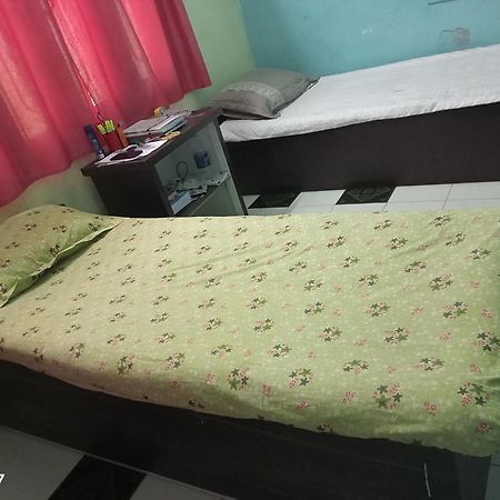 Swaroop Ashray Homestay Силигури Экстерьер фото